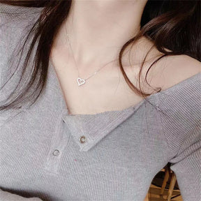 Colar Feminino Coração Vazado – Estilo K-pop com Cristais e Zircônia Romântica