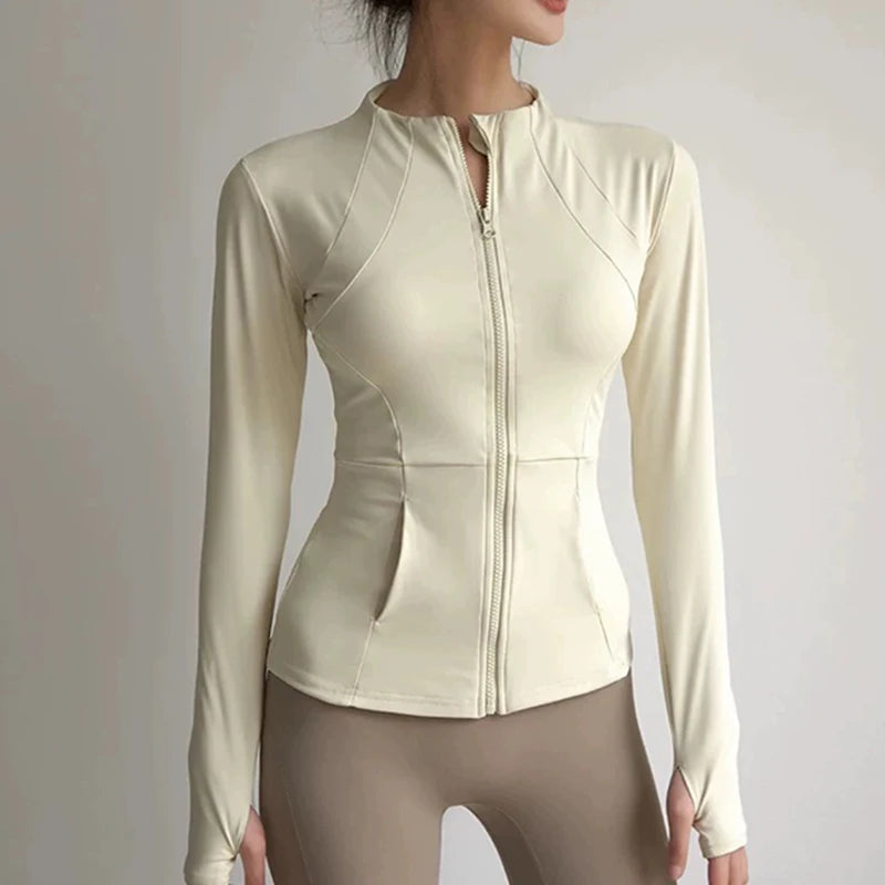 Jaqueta Fitness Feminina – Slim Fit, Secagem Rápida, Manga Longa para Yoga e Corrida